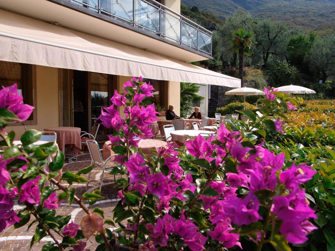 Hotel Bellavista Malcesine Bagian luar foto