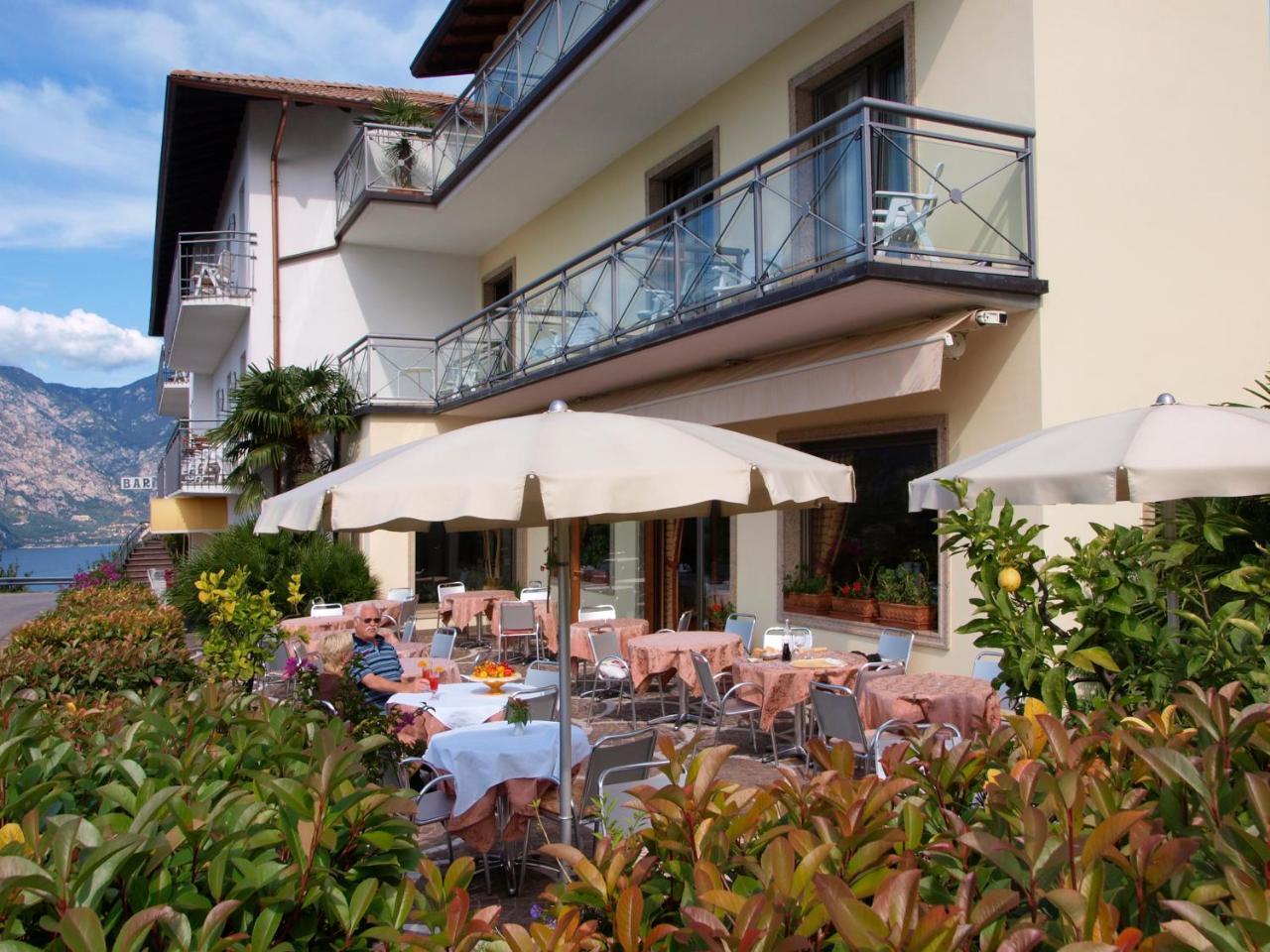 Hotel Bellavista Malcesine Bagian luar foto